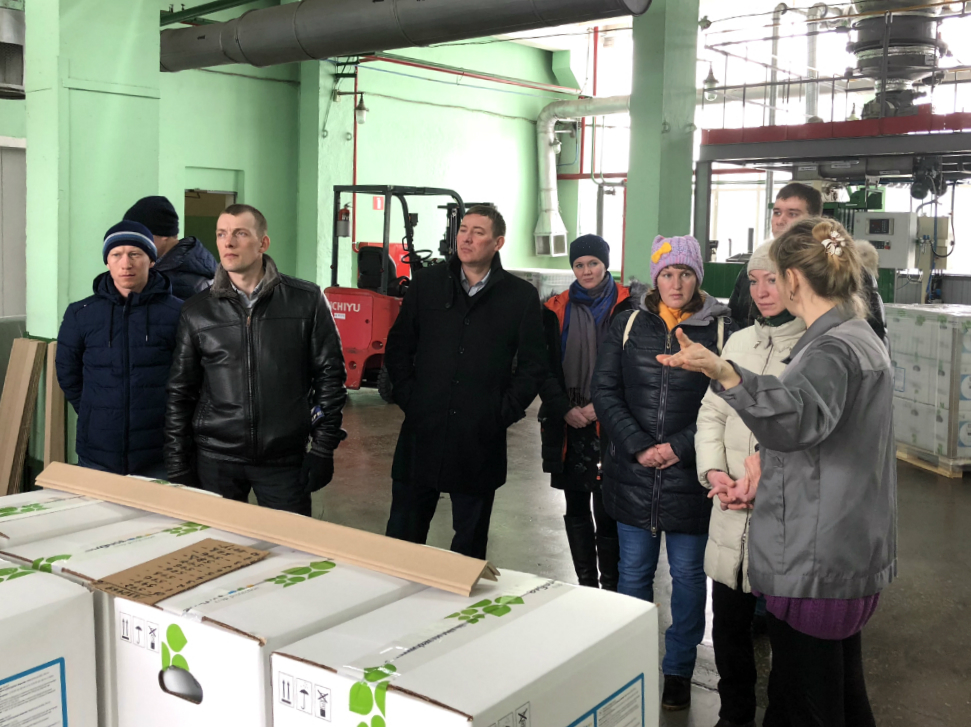 Удмуртиядан келген Делегация Вурнардагы "Августа" заводунда болушту