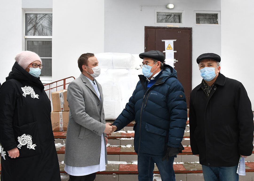 Традиционная помощь районной больнице от Вурнарского завода