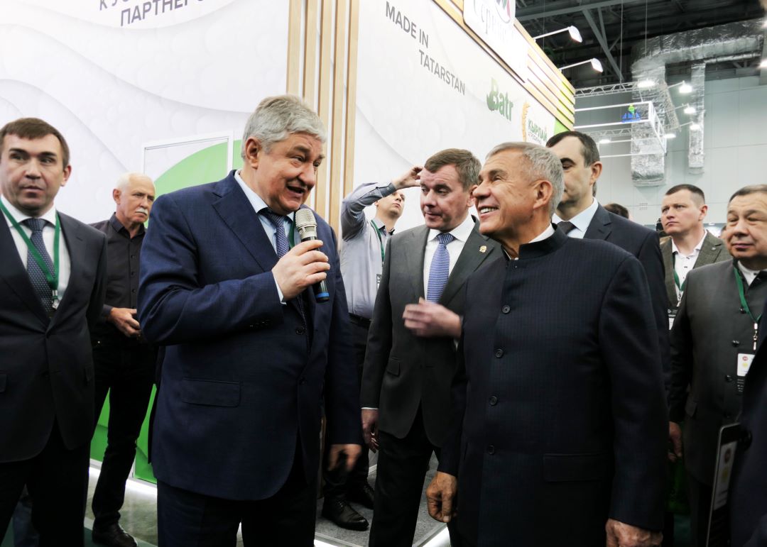 Завод «Август-Алабуга» принял гостей