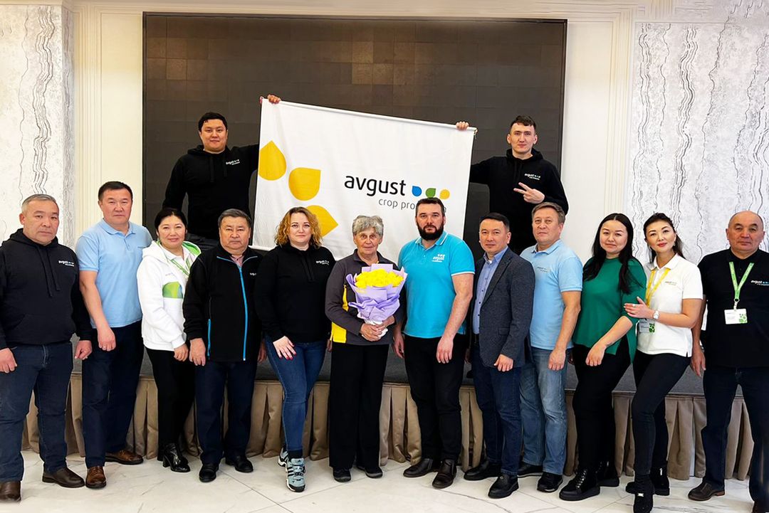 Казакстанда өткөн "август" Семинары